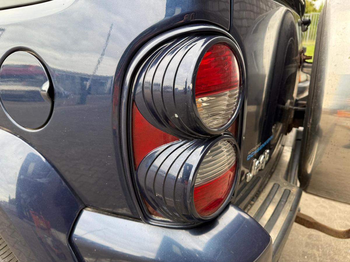 Jeep Cherokee KJ original Rücklicht Rückleuchte Heckleuchte links BJ06